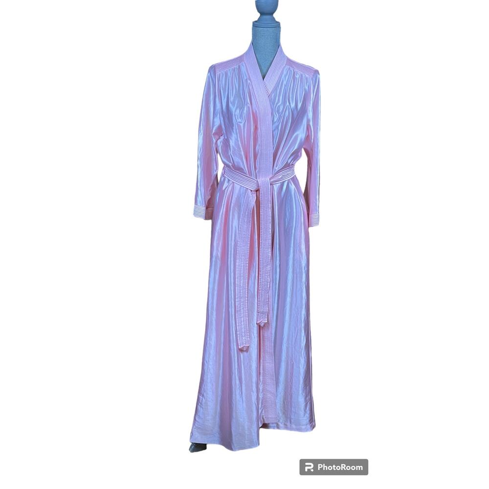 At Home Wear Made in USA Pink Satin Dressing Gown size L 16/18